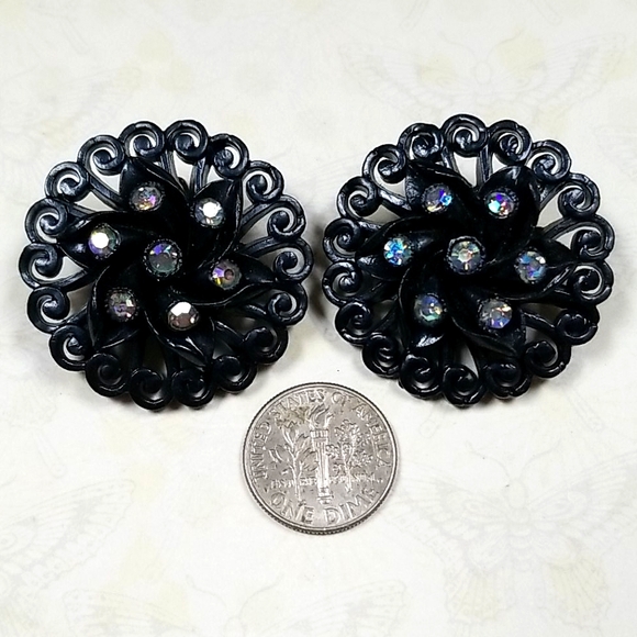 Vintage Mid Century Featherweights AB Crystal Floral Clip On Earrings - Picture 11 of 15